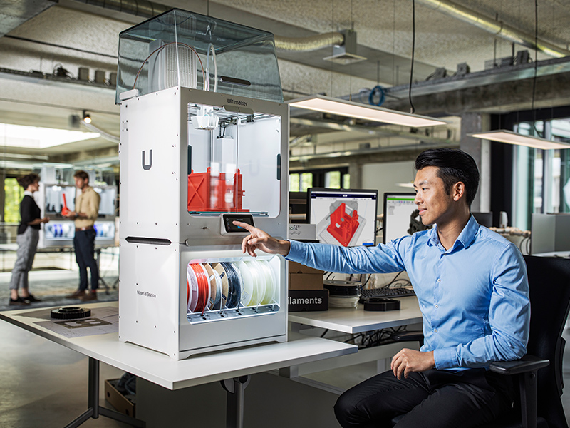 Ultimaker S5 Pro Bundle Air manager Material station